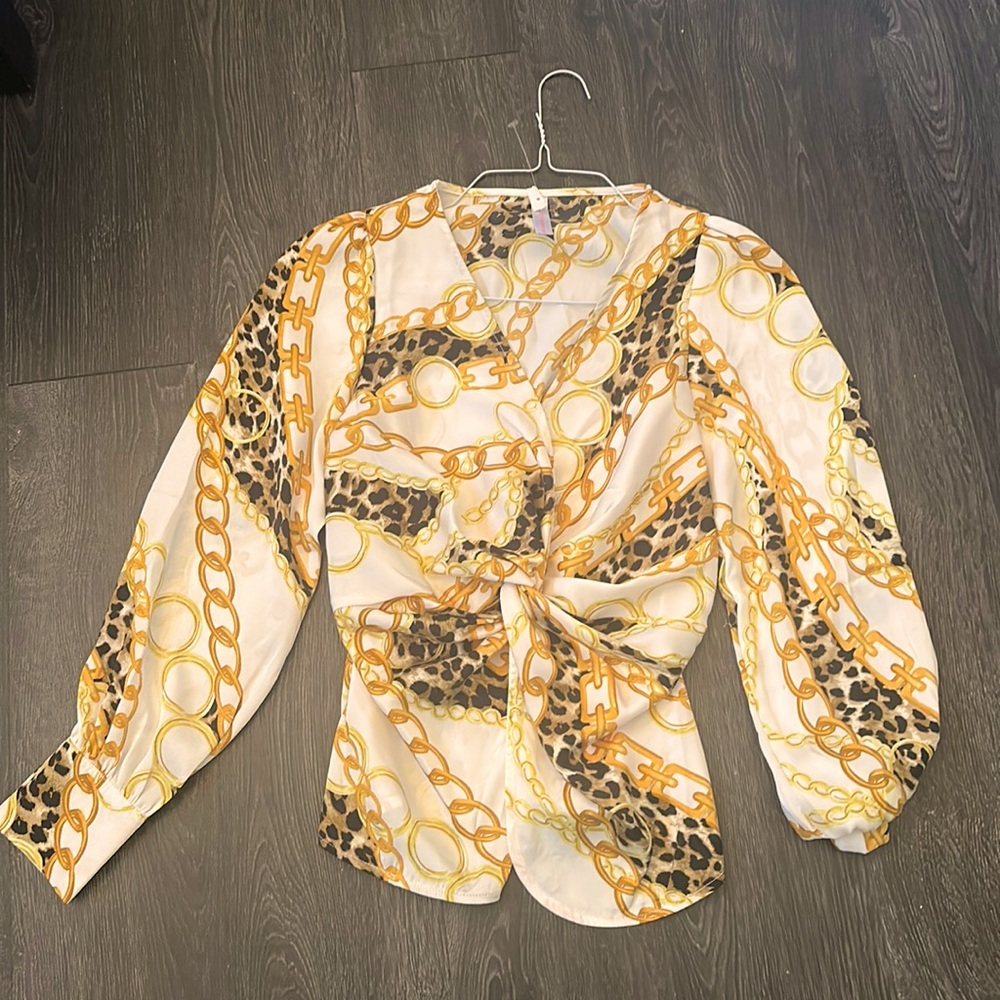 Beautiful Sexy Chain Design V Neck Top Small